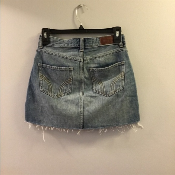 Hollister size 0 (w24) height rise jean skirt with frayed hem 5 pocket - Picture 6 of 12